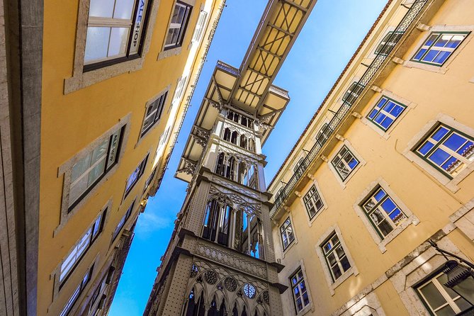 Best Intro Tour of Lisbon With a Local