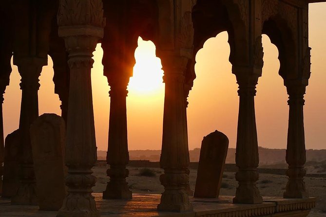 Best of Jaisalmer: Day Tour of Fort, Havelis and Sunset at Lake