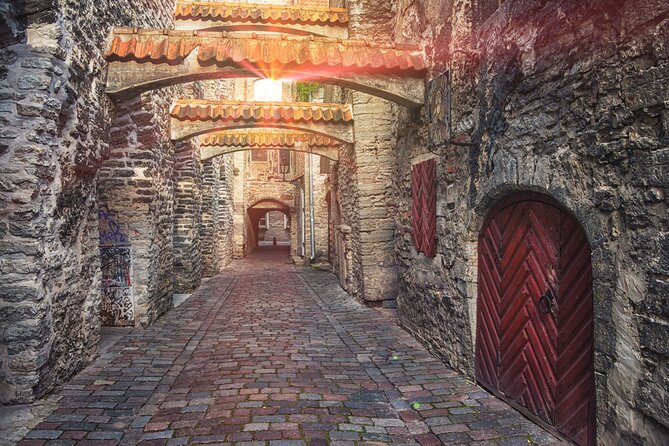 Best of Tallinn Upper and Lower Town Tour for Cruise Passengers - Tallinn Cruise Port Pickup