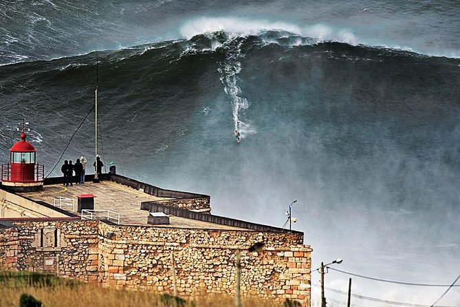 Big Waves of Nazaré – Private Tour