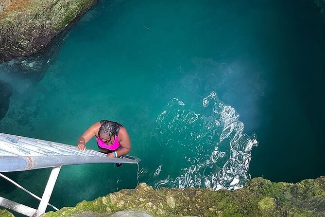 Blue Hole Mineral Spring, Rick's Cafe & 7 Miles Beach Guided Tour - Inclusions and Pricing