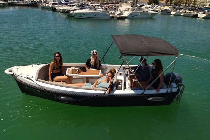 Boat Rental Without License in Benalmádena