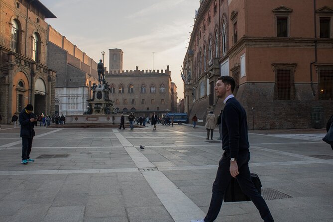 Bologna: Photo Tour With Professional Photographer