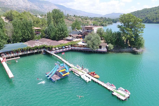 Cabrio Safari With Boat Trip on the Green Lake