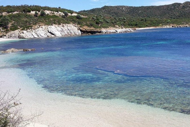 Cagliari: Hidden Coves, Amazing Boat and Jeep Private Tour From Chia