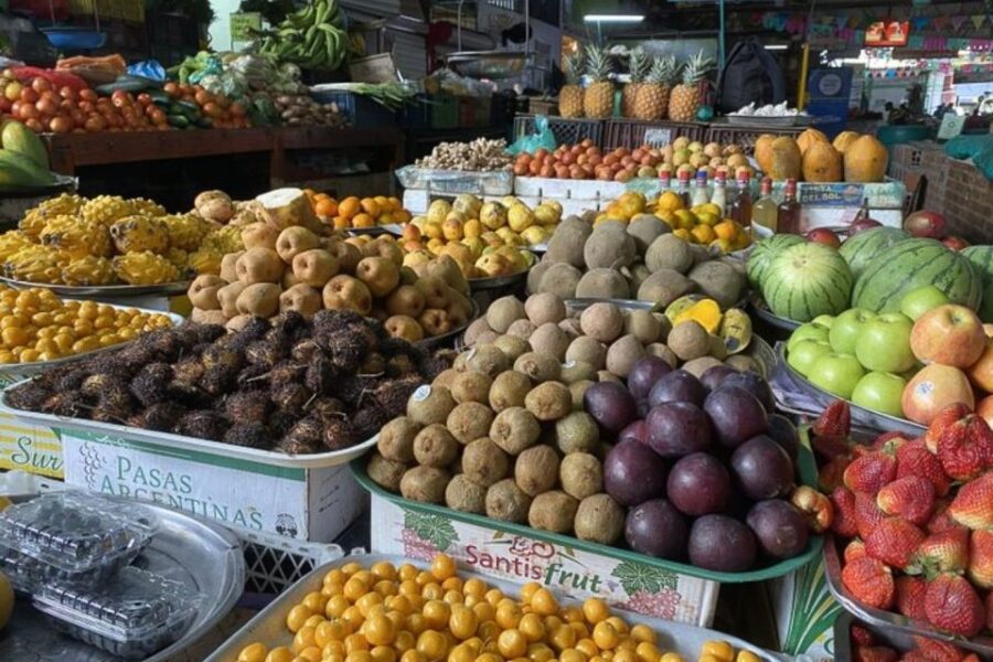 Cali: Fruit Market Walking Tour With Tastings