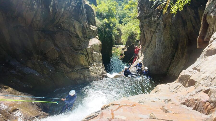 Canyoning Tour Rio Teixeira
