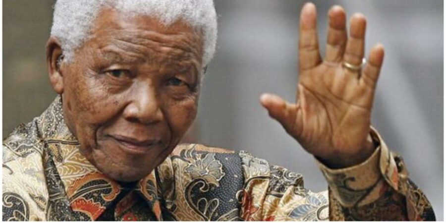 Cape Town: Robben Island and V&A Waterfront Tour With Ticket
