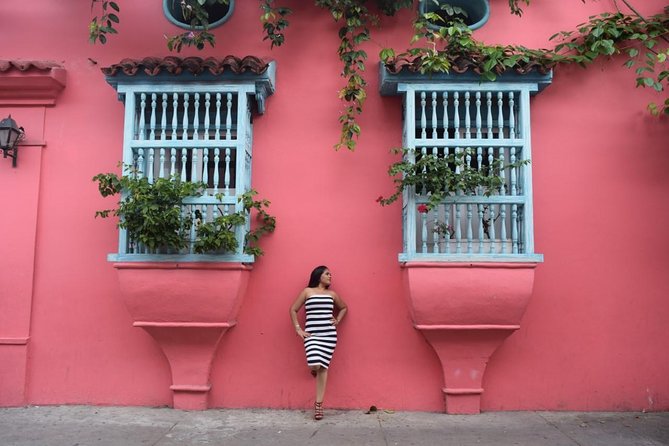 Cartagena Photo Walk & Coffee (Available in English and Spanish)