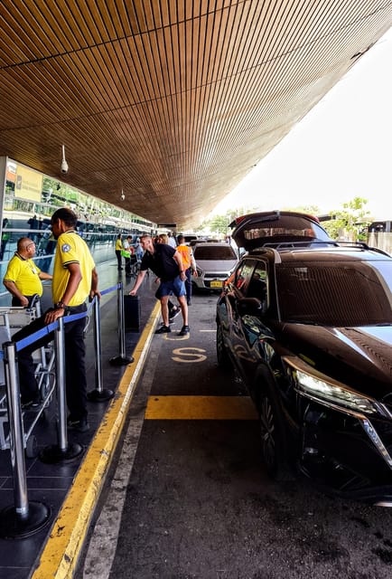 Cartagena: Private Welcome Pickup & Street Food Tasting