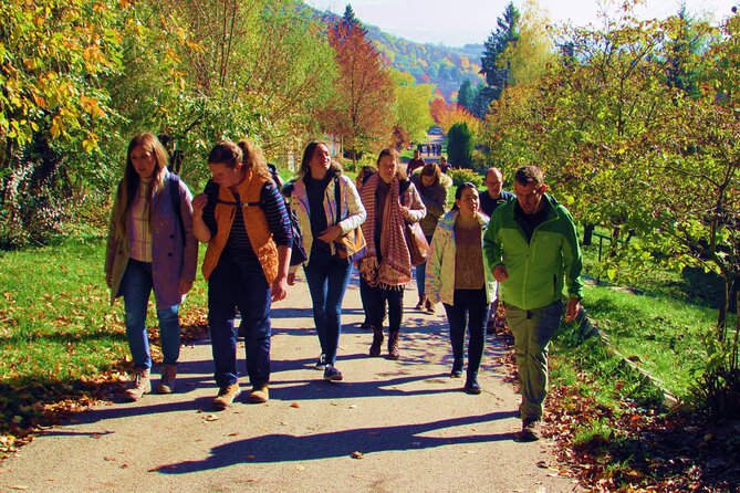 Castle Hiking Tour and Gourmet Adventures
