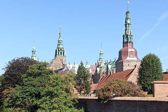 Castle, Palace, Cathedral and Viking Ships Tour