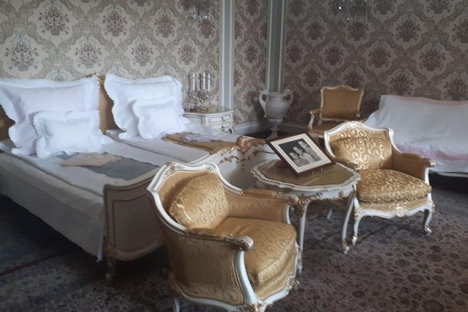 Ceausescu Villa - Fast Track Tickets and Guide - Location and Overview
