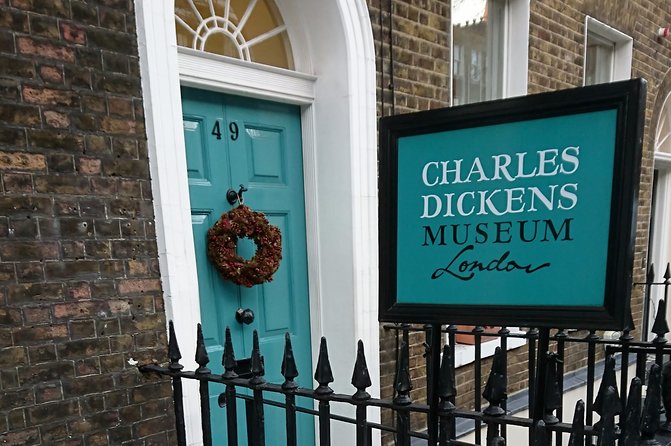 Charles Dickens Old London – A Private Tour