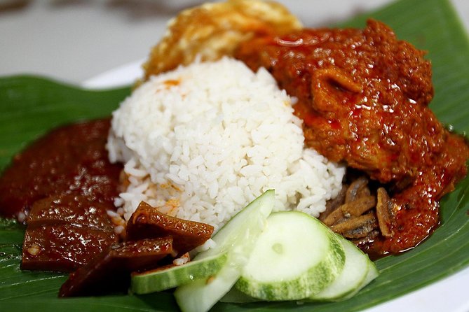 Chauffeur: Johor Bahru to Kuala Besut Transfer [Car]
