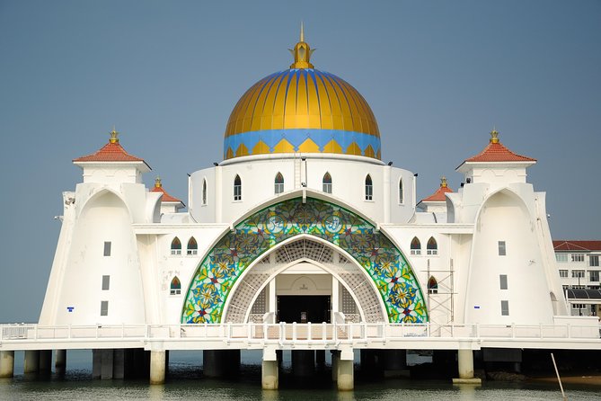 Chauffeur: Johor Bahru to Malacca Transfer [Car]