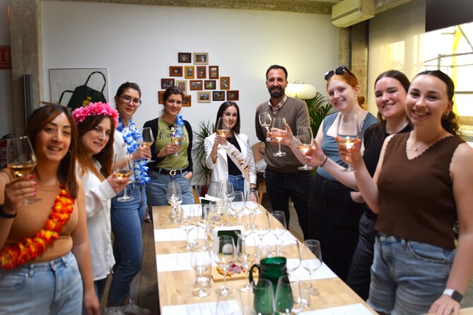 Cheese Tasting With Wine Pairing in the Center of Madrid