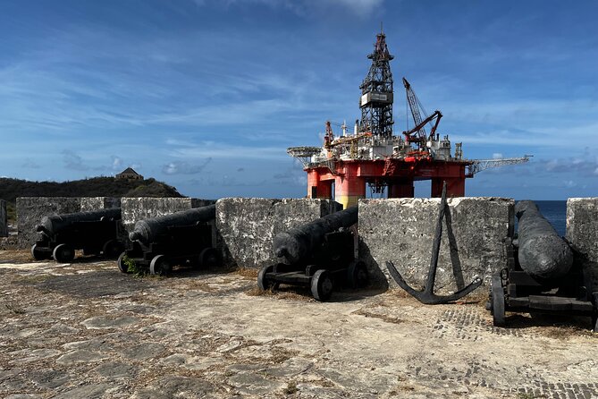 Curacao: Small Group Bus Sightseeing Tour & Snorkling Trip