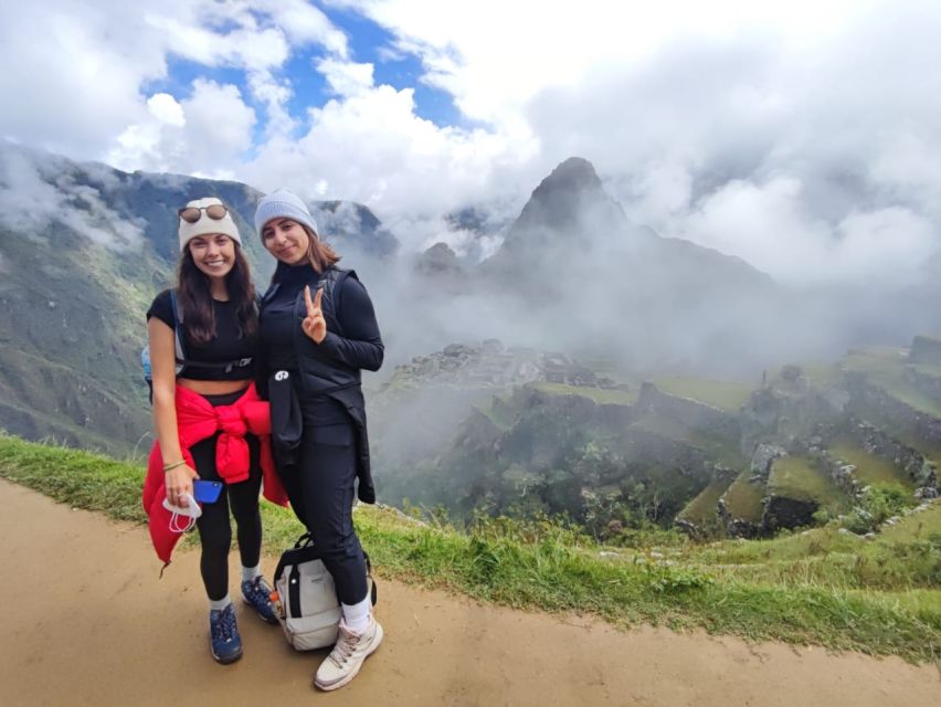 Cusco: 2-Day Sacred Valley and Machu Picchu Guided Tour