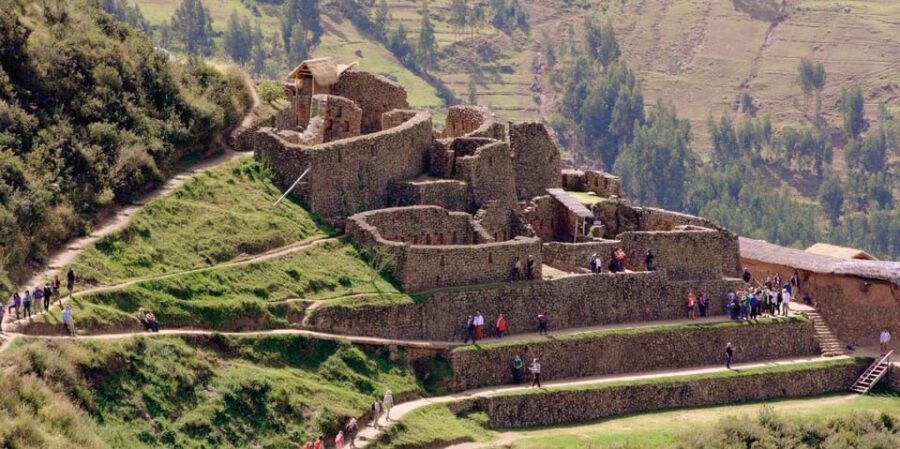Cusco, Rainbow Mountain, and Machu Picchu 4-Day Tour