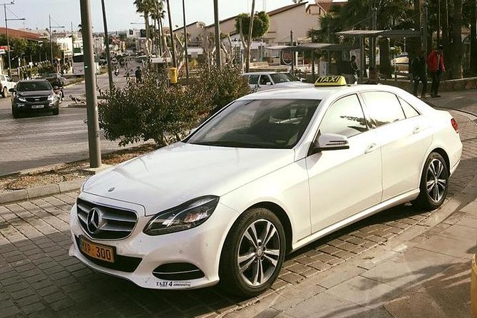 Cyprus Larnaca Airport Private Transfers to Protaras 1-3 Passengers