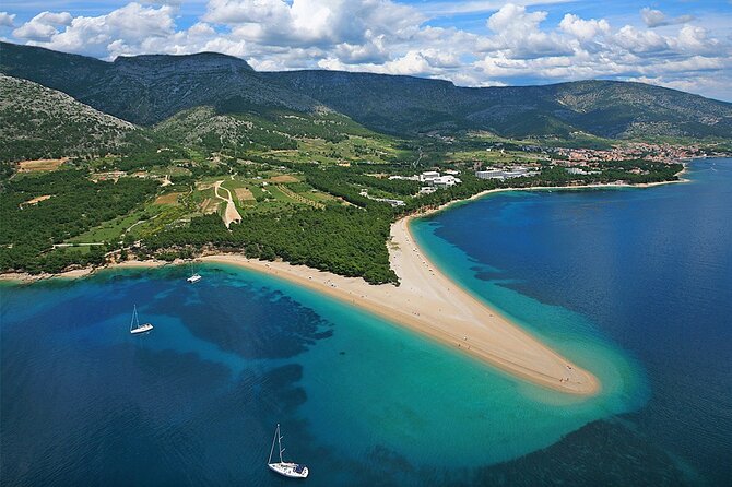 Dalmatian Route – Panoramic Flight Over Brač, Hvar, Šolta & Split From Brač