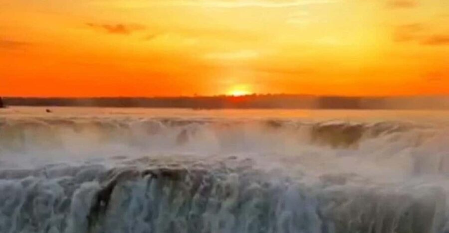 Dawn at the Falls: Private Tour With Transfers and Tickets