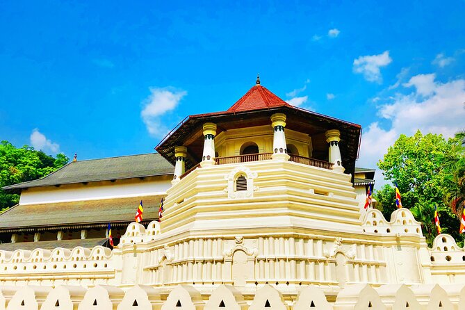 Day Tour to Kandy From Colombo