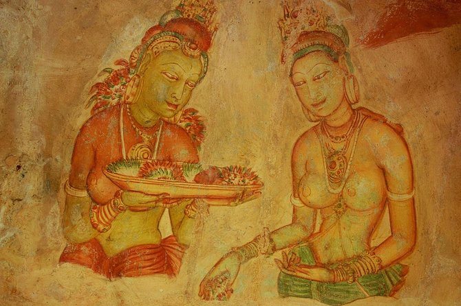 Day Tour to Sigiriya Rock and Dambulla Temple From Colombo