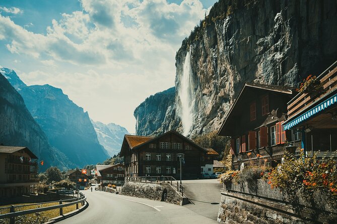 Day Trip to Swiss Villages (Interlaken-Grindelwald)