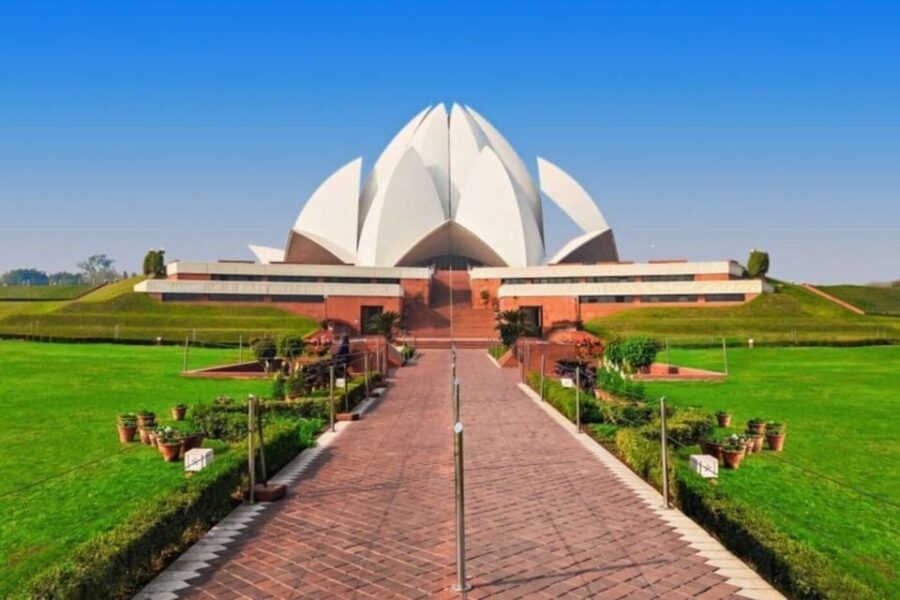 Delhi: Old and New Delhi Full or Half-Day Tour