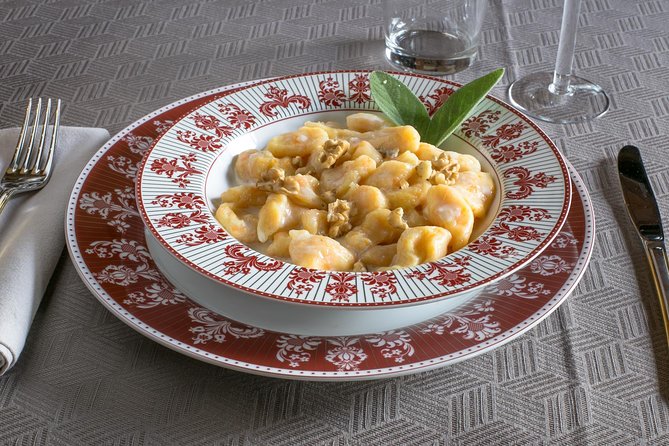 Dining Experience at a Locals Home in Bergamo With Show Cooking