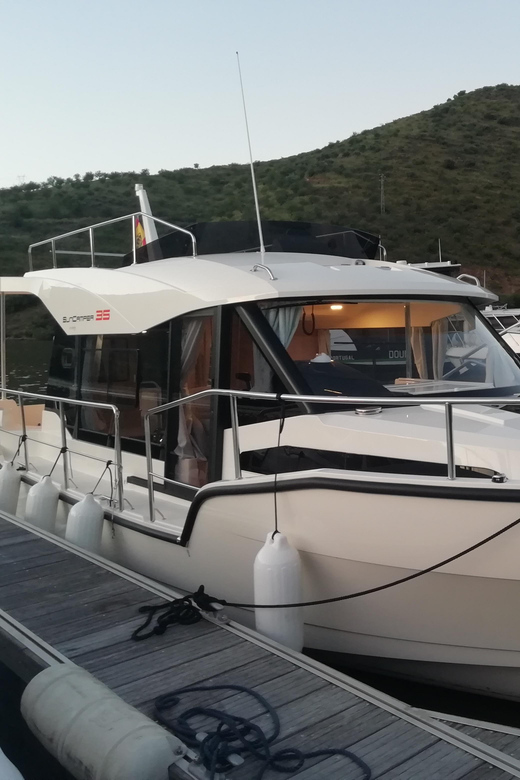 Douro River Pocinho: Half Day Private Boat Ride