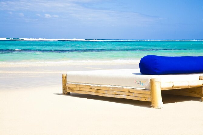 Dunns River Falls, Beach Tour Ocho Rios (Entry Fee Included)