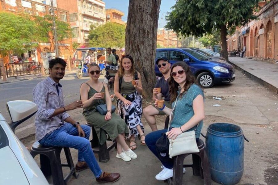 Early Morning Jaipur Tour On Scooter With Street Food Taste