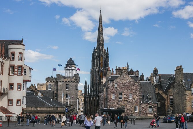 Edinburgh Self-Guided Murder Mystery Tour by the Royal Mile - Duration and Accessibility