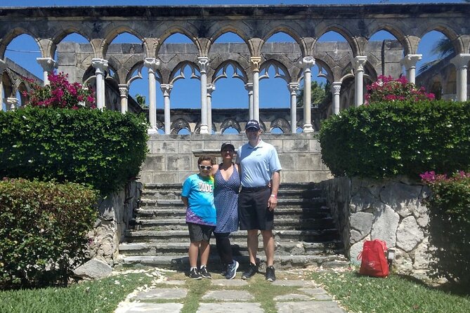 Enjoy Island Tour With Bahamas Private Transport and Tours Company Ltd