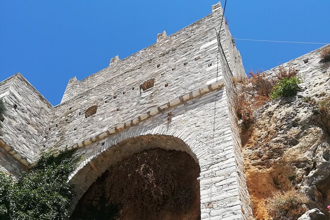 Essence of Naxos Tour