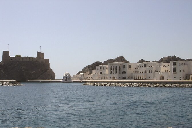 Evening Sunset Dhow Cruise Tour – Muscat