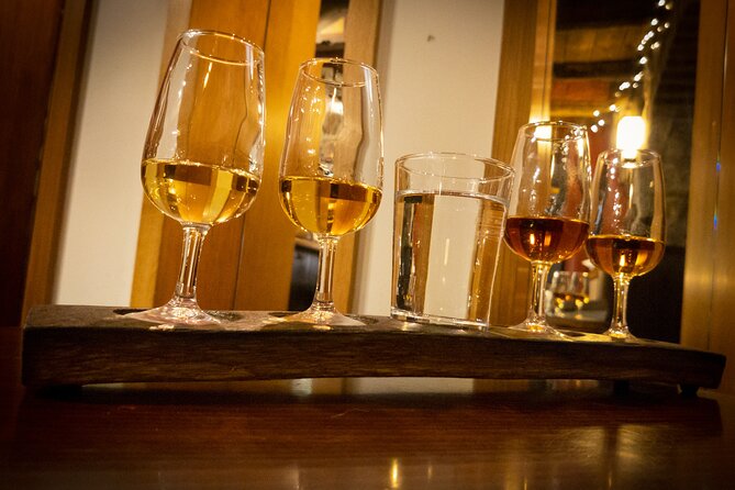 Evening Whisky Tasting in a Traditional Edinburgh Bar - Meeting and End Point