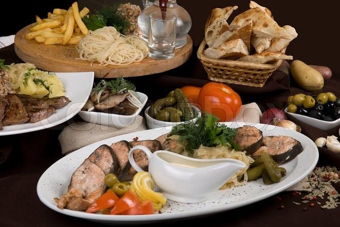 Évora Full Day Tour From Lisbon With Traditional Lunch and Wine Tasting