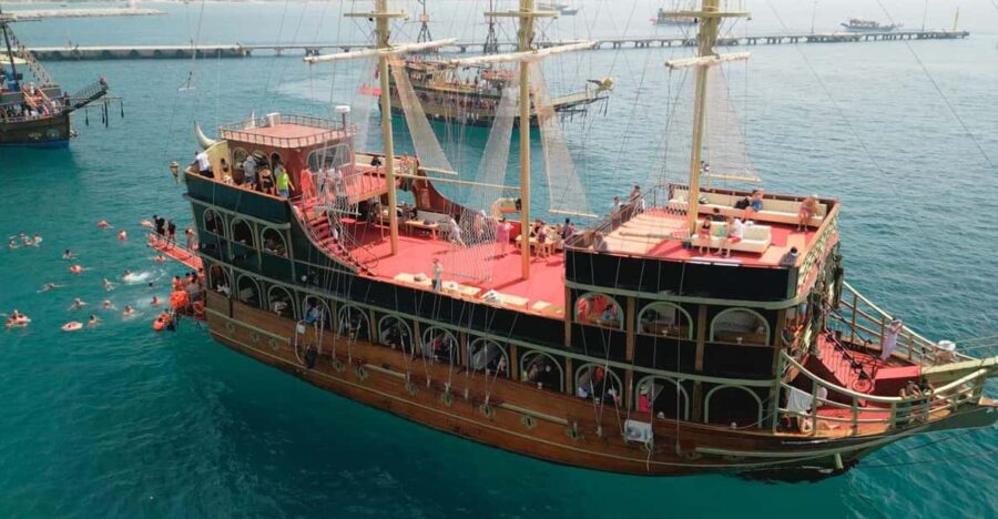 Exciting Pirate Boat Tour in Alanya – Adventure Awaits