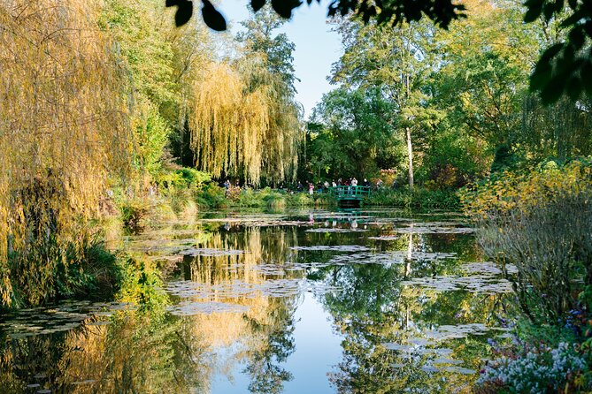 Exclusive Musée Dorsay & Giverny Day Trip From Paris by Train