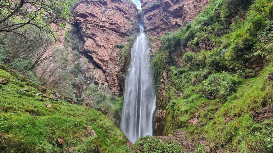 Excursion to the Perolniyoc Waterfall + Lunch