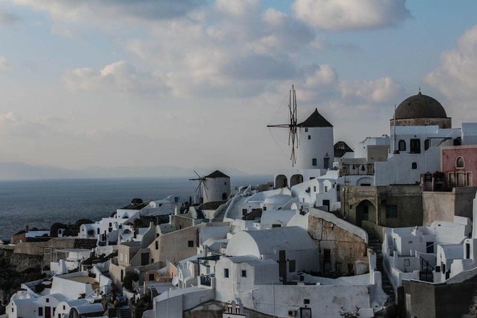 Explore Akrotiri and Oia Private Tour