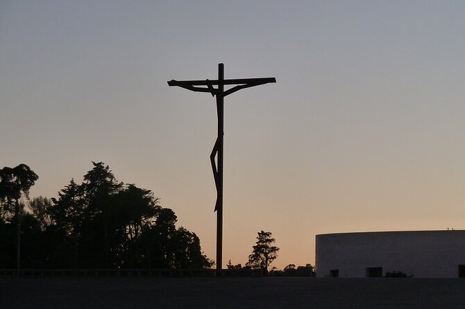 Fátima Special Night Private Tour - Included Experiences