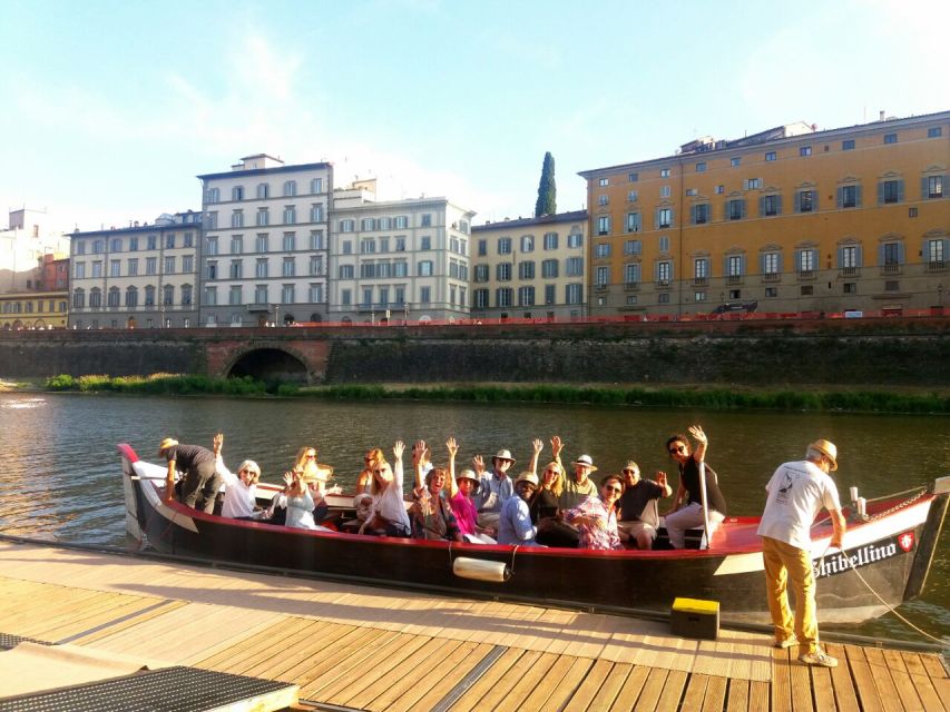 Florence: Gondola Boat Tour With Wine or Coffee and Snack
