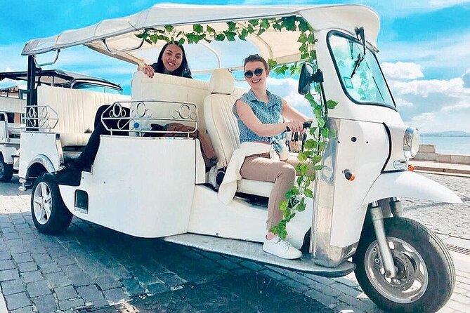 Food Tasting by Tuk-Tuk – Lisbon Experience Private Tour