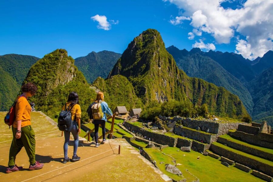 From Cusco: Private Tour to Machu Picchu With Lunch