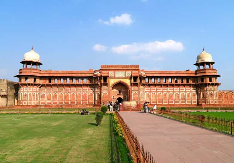 From Delhi: 2 Days/Overnight Agra Tour
